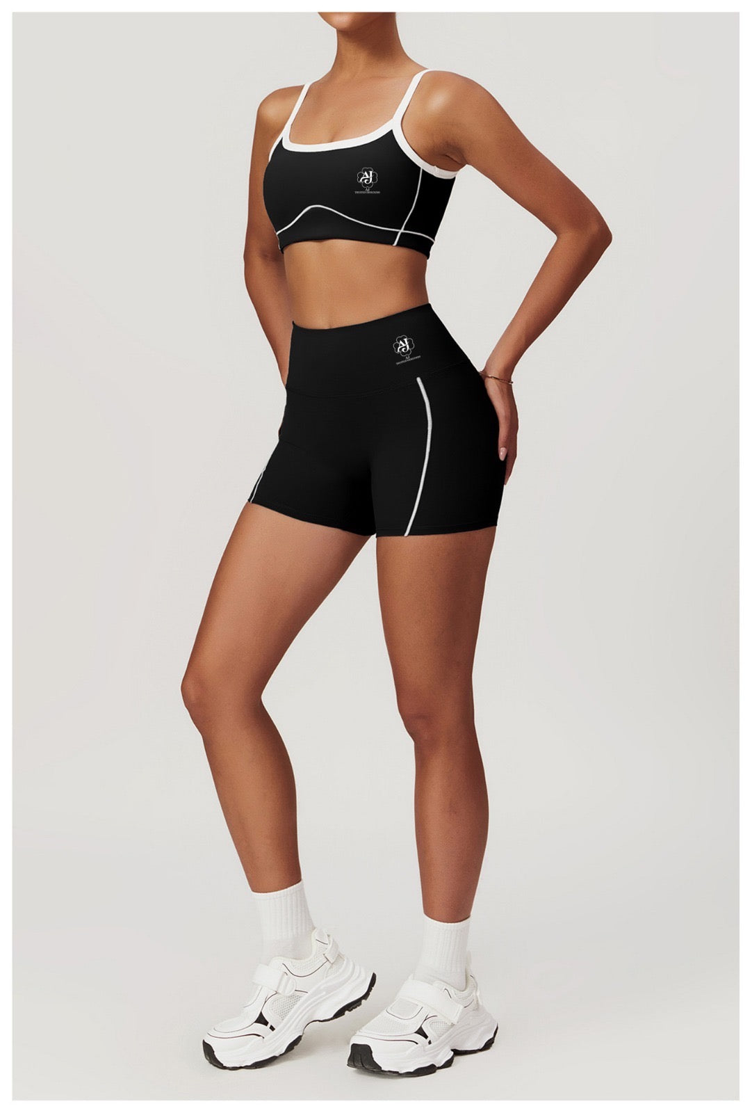 AJ Essential Active Set